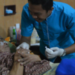 Anggota Keluarga Sakit? Gunakan Saja Homecare Jasa Perawat Orang Sakit Perawat Lansia, Alzheimer, Dimensia, Homecare