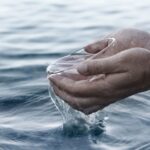 ABK WNI Hanya Boleh Minum Air Laut? Ini Efek Samping Minum Air Laut Bagi Kesehatan Efek Samping Minum Air Laut