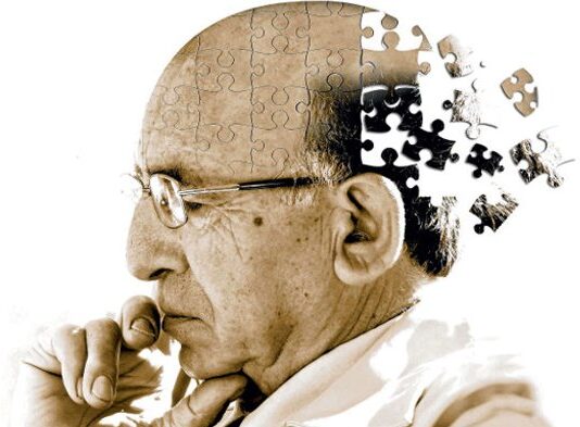 Depresi yang terjadi bersamaan dengan demensia memang bisa terjadi. Dari segi gejala, depresi yang ditandai dengan kehilangan minat, juga terjadi pada kegiatan yang selama ini mampu dilakukan sendiri, sehingga ketika tidak lagi dilakukan, haruslah dibedakan apakah tidak dilakukannya tersebut karena enggan atau karena tidak mau, ataukah tidak mampu.