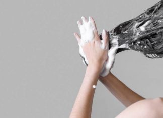 Bahaya Keramas Setiap Hari