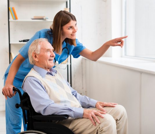 Pentingnya Jasa Home Care Pendamping Lansia