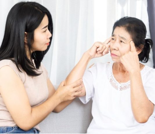 Pelayanan Kesehatan Praktis Bagi Penderita Alzheimer Dengan Jasa Home Care