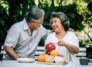 Mengatur Pola Makan Lansia untuk Hidup yang Lebih Sehat