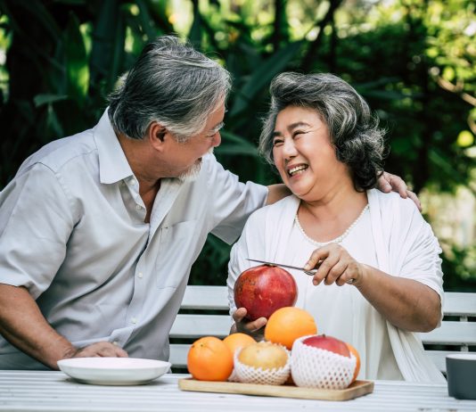 Mengatur Pola Makan Lansia untuk Hidup yang Lebih Sehat