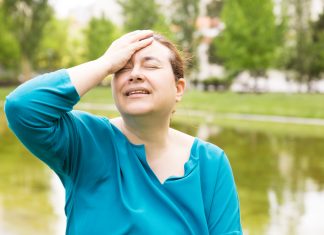 Kenali, Ini Pentingnya Cegah Dehidrasi pada Lansia