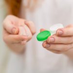 Hati-hati, Pahami Efek Samping Penggunaan Softlens yang Sudah Kadaluarsa