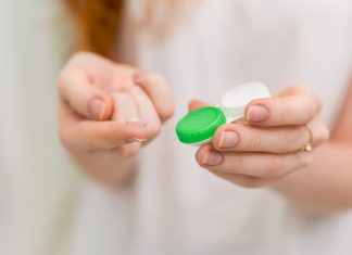 Hati-hati, Pahami Efek Samping Penggunaan Softlens yang Sudah Kadaluarsa