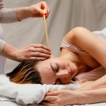 Ketahui Hal yang Perlu Diperhatikan Sebelum Melakukan Terapi Ear Candle