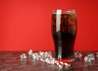 Apakah Kebiasaan Minuman Bersoda Berbahaya? Ketahui Risiko yang Mengintai