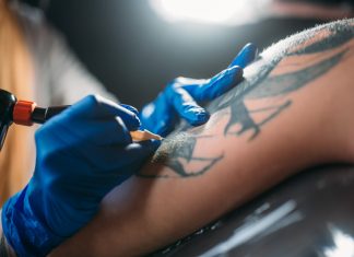 Jangan Asal Bikin, Pahami Efek Samping Membuat Tato Permanen Bagi Kesehatan
