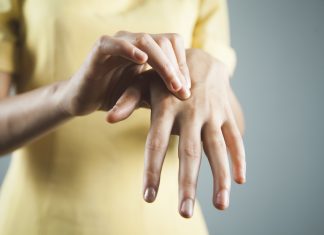 7 Cara Mengatasi Spastisitas Pasca Stroke, Simak!