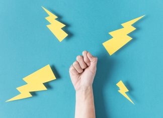 Pahami Langkah Pertolongan Pertama Saat Tersengat Aliran Listrik