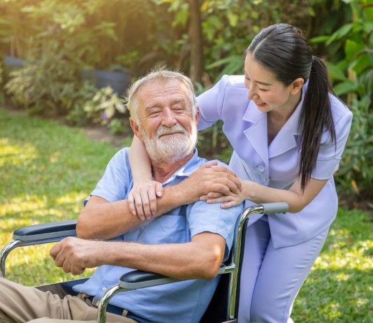 Jasa Perawat Home Care Terbaik di Indonesia