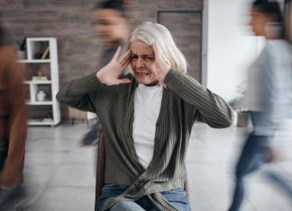 mengatasi lansia tantrum