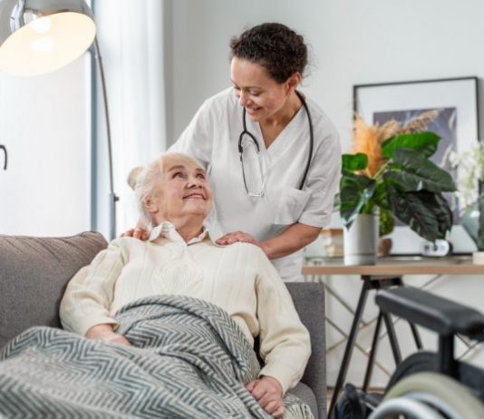 Standar layanan home care untuk lansia