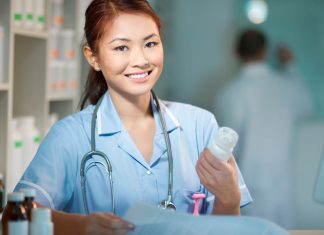 Berapa Biaya Panggil Perawat Medis ke Rumah