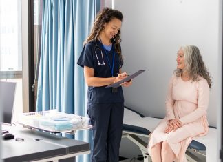 cara menemukan perawat medis