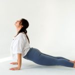 Kenali 5 Jenis Gerakan Yoga yang Efektif Turunkan Darah Tinggi