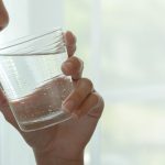 Jarang Minum Air Putih? Ini 5 Dampak Negatif untuk Kesehatan Anda